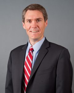 Richard Williamson represents publicly-traded and small businesses